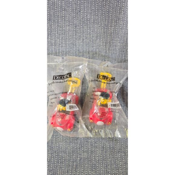Set of 2 DecoPac Bee Movie BarryBee Racer Cake Topper - Picture 2 of 4